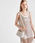 Мини-сумка Prada Re-Edition из овчины, белый - фото 2