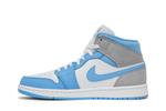 Кроссовки Air Jordan Air Jordan 1 Mid SE 'University Blue', белый - фото 4