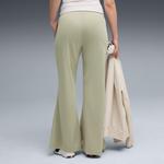 Женские расклешенные брюки Puma Wardrobe Essentials, зеленый - фото 2