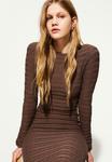 Платье Bershka TEXTURED, Dark Brown - фото 3