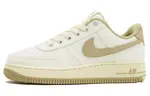 Женские кроссовки для скейтбординга Nike Air Force 1, White Beige - фото