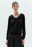 Джемпер Massimo Dutti LONG SLEEVES WITH V-NECK, Black - фото
