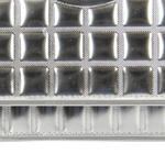 TORY BURCH Кожаный женский кошелёк Fleming серебристый - фото 4