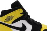 Кроссовки Air Jordan 1 Mid SE Yellow Toe, черный - фото 2