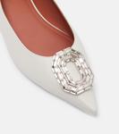Балетки из кожи с декоративными элементами Camelia Amina Muaddi, белый - фото 5