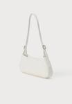 Сумка Calvin Klein QUILTED SMALL SHOULDER BAG, White - фото 2