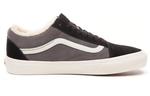Кроссовки Vans Suede And Sherpa Old Skool 'Grey Black' - фото 2