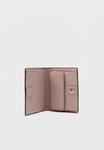 Кошелек Furla CAMELIA COMPACT WALLET BIFOLD COIN, Ruby/Pink - фото 3