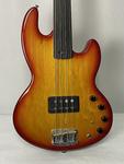 Басс гитара Form Factor Audio Wombat 4 String 34" Scale Fretless Bass Cherry Burst - фото 2