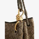 Сумка через плечо Bottega Veneta из замши плетеная, зеленый - фото 3