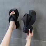 Шлепанцы женские Shoe Cabinet Floral Language, черный - фото 11