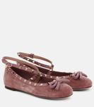 Бархатные балетки Rockstud Valentino Garavani, цвет lip - фото