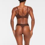 Бюстгальтер push-up формы teardrop SKIMS, цвет cocoa - фото 4