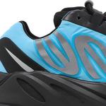 Кроссовки Yeezy Boost 700 MNVN Bright Cyan, синий - фото 7