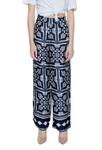 Брюки женские Street One из вискозы с принтом, сине-белый - фото
