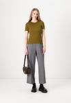 Футболка TOM TAILOR DENIM Basic T-shirt, Warm Moss Green/Green - фото 2