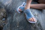 Детские походные сандалии MH120 - от размера младшего 10 до размера 6 для взрослых - сине-серого цвета Quechua - фото 3