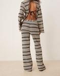 Расклешенные брюки в полоску, выполненные крючком, монохромные Asos Design - фото 3