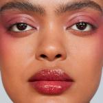 Бальзам для губ Essential Drip Glossy Balm r.e.m. beauty, cherry cola (warm brown cherry) - фото 4