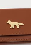Кошелек Maison Kitsuné EDIE COMPACT WALLET, Brown - фото 4