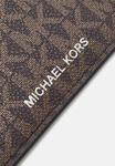 Визитница Michael Kors Tall Card Case Unisex, коричневый - фото 3