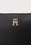 Сумка Tommy Hilfiger TH GLAM CONV MED, Black - фото 4