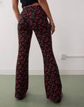 Расклешенные брюки Noisy May Petite с принтом вишни - ЧЕРНЫЕ - фото 4