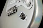 Fender H.E.R. Stratocaster с хромированным свечением - фото 12