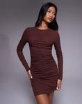Мини-платье шоколадного цвета со сборками и рубчиком от ASOS DESIGN - фото 2