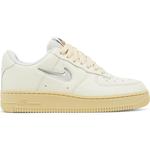 Кроссовки Nike Wmns Air Force 1, кремовый - фото