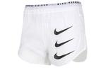 Повседневные шорты женские белые Nike - фото