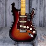 Электрогитара Fender American Professional II Stratocaster, 3-Color Sunburst - фото