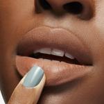 Чернильная помада Запертый поцелуй MAC, Posh (warm brown) - фото 4