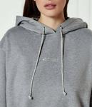 Толстовка женская Guess Jeans Regular Fit с капюшоном, серый - фото 4