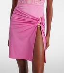 Юбка-мини из сборчатого джерси с булавкой Versace, Dragon Fruit - фото 4