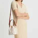 TORY BURCH Монограмма кожаная сумка-ведро - фото 6