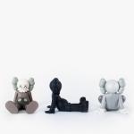 Виниловая фигурка Kaws Holiday Taipei, черный - фото 4