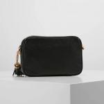 Сумка Michael Kors Jet Camera, черный - фото 3