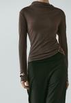 Топ Massimo Dutti FUNNEL NECK, Dark Brown - фото 4