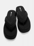 Сандалии с Т-образной перемычкой Pull&Bear, черный - фото 3