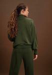 Толстовка Stradivarius SOFT-TOUCH , Dark Green - фото 3
