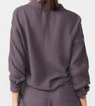 Расклешенная блуза в винтажном черном цвете Monrow - фото 2