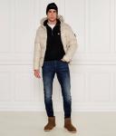 Свитер мужской Tommy Jeans с воротником на молнии и логотипом бренда, черный - фото 2