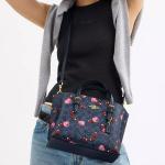 COACH Сумка-шоппер Mollie из прорезиненной ткани - фото 7