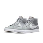 Кроссовки sb blazer mid wolf grey Nike, серый - фото 3