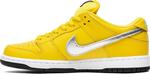 Лимитированные кроссовки Nike Diamond Supply Co. x Dunk Low Pro SB 'Canary Diamond', желтый - фото 4