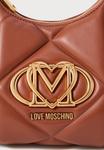 Сумка Love Moschino EMBOSSED, Chestnut/Brown - фото 5