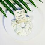 Yeye Белый атласный ободок для волос - фото