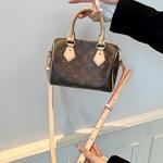 Мастерская по уходу за ремнями сумок класса люкс - фото 8