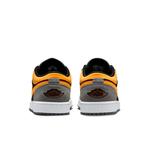 Кроссовки Air Jordan 1 Low SE 'Black Graphite Vivid Orange', черный - фото 4